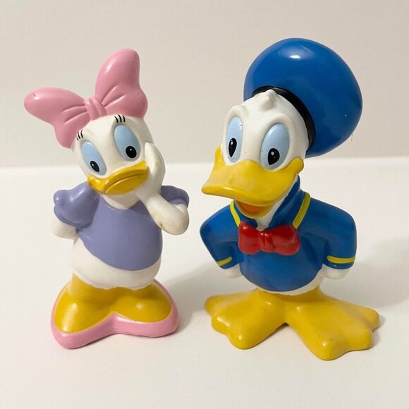 Disney Donald Duck and Daisy Vinyl Figure 4.5 and 5 Inch Toys - Picture 1 of 16